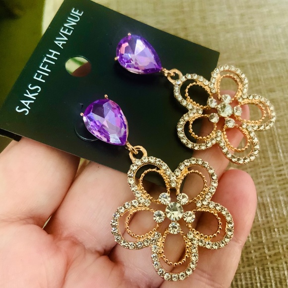 Saks Fifth Avenue EARRINGS🩷NEW Crystal Flower SPARKLING DANGLE DROP PIERCED - Picture 3 of 7
